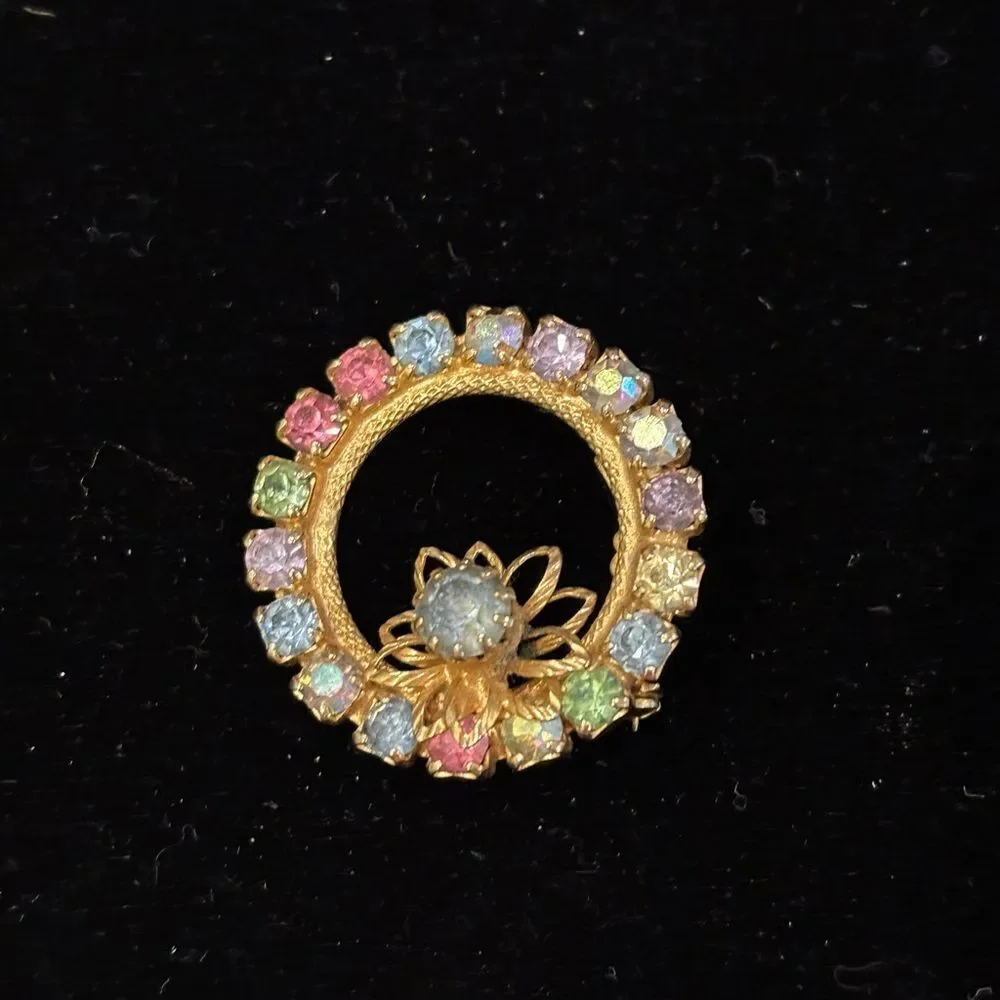 Vintage Multicolored Gemstone Circle Brooch Gold Tone